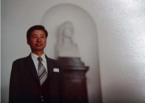蒋民华生平简介